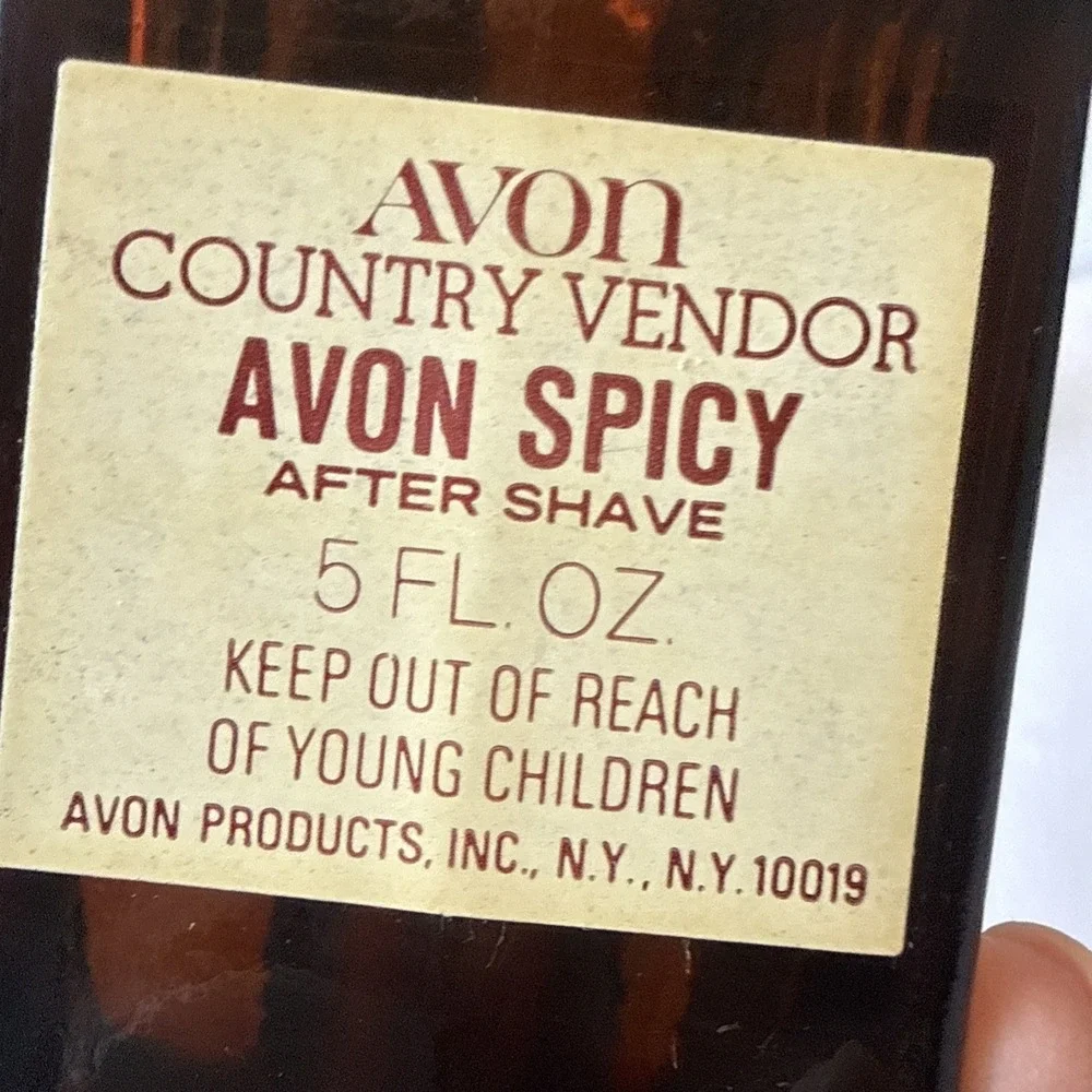 Vintage Avon Country Vendor Truck Decanter Empty Glass Bottle With Box 1970s